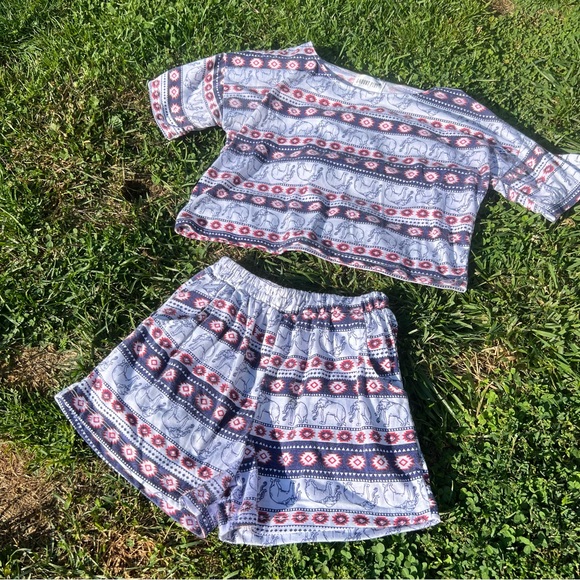 Elephant Two-Piece - Picture 1 of 5